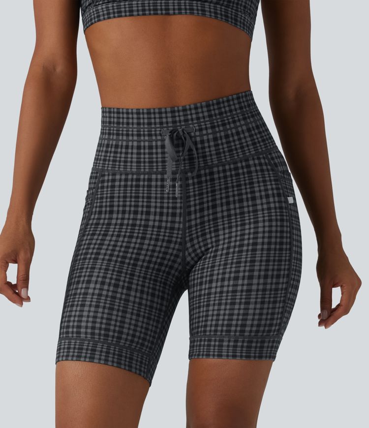 Halara UltraSculpt™ joga kolesarske kratke hlače z visokim pasom, karo potiskom, z zategovalno vrvico, 7'' z žepom