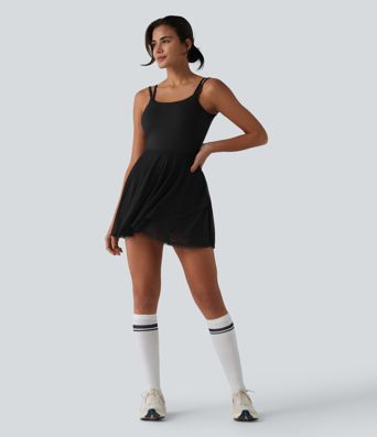 Robe de tennis courte 2-en-1 à bretelles SoftlyZero™ dos nu avec mesh contrasté, brassière intégrée et poches – Édition Easy Peasy – UPF 50+ Robe de tennis courte 2-en-1 à bretelles SoftlyZero™ dos nu avec mesh contrasté, brassière intégrée et poches – Édition Easy Peasy – UPF 50+