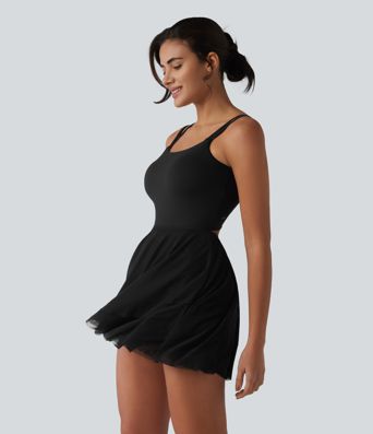 Robe de tennis courte 2-en-1 à bretelles SoftlyZero™ dos nu avec mesh contrasté, brassière intégrée et poches – Édition Easy Peasy – UPF 50+ Robe de tennis courte 2-en-1 à bretelles SoftlyZero™ dos nu avec mesh contrasté, brassière intégrée et poches – Édition Easy Peasy – UPF 50+