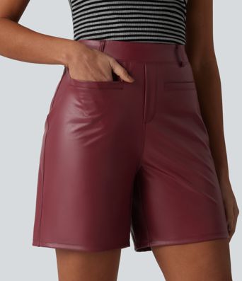 Casual shorts made of elastic faux leather with a high waist and side pockets