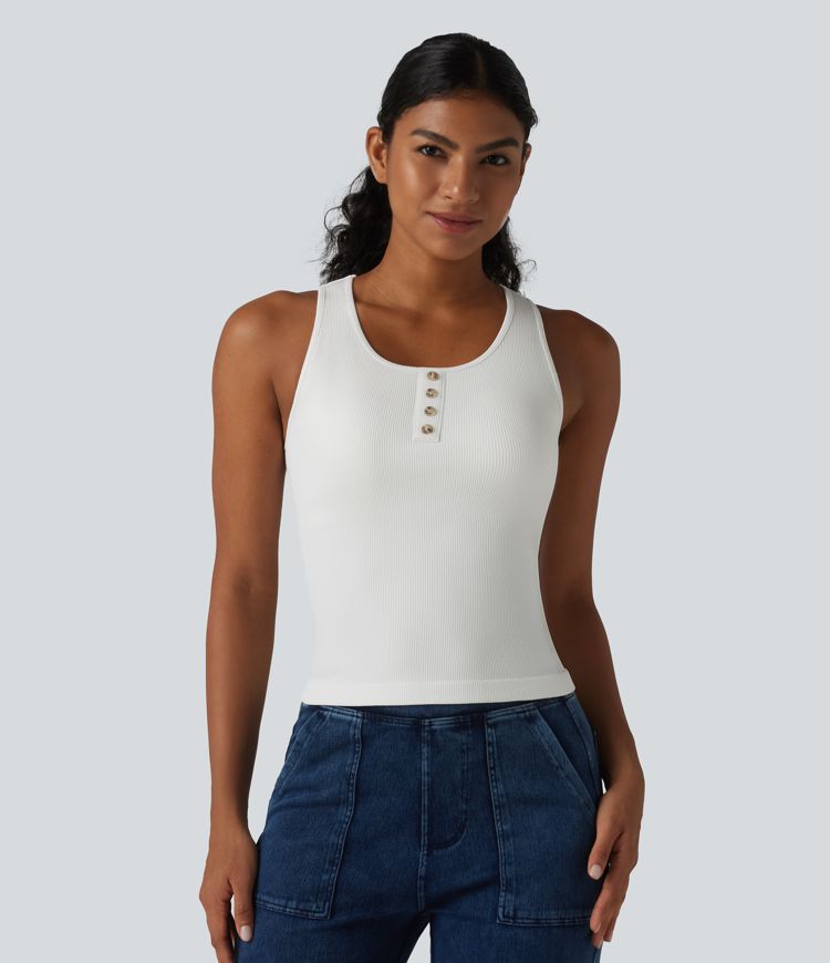 Tanktop aus geripptem Strick mit Rundhalsausschnitt und integriertem BH