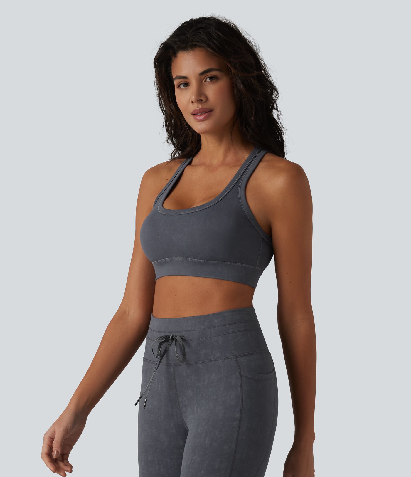 Yoga-Sport-BH mit niedrigem Support, U-Ausschnitt und Racerback