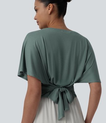 Haut décontracté à col bateau manches courtes à volants et dos noué