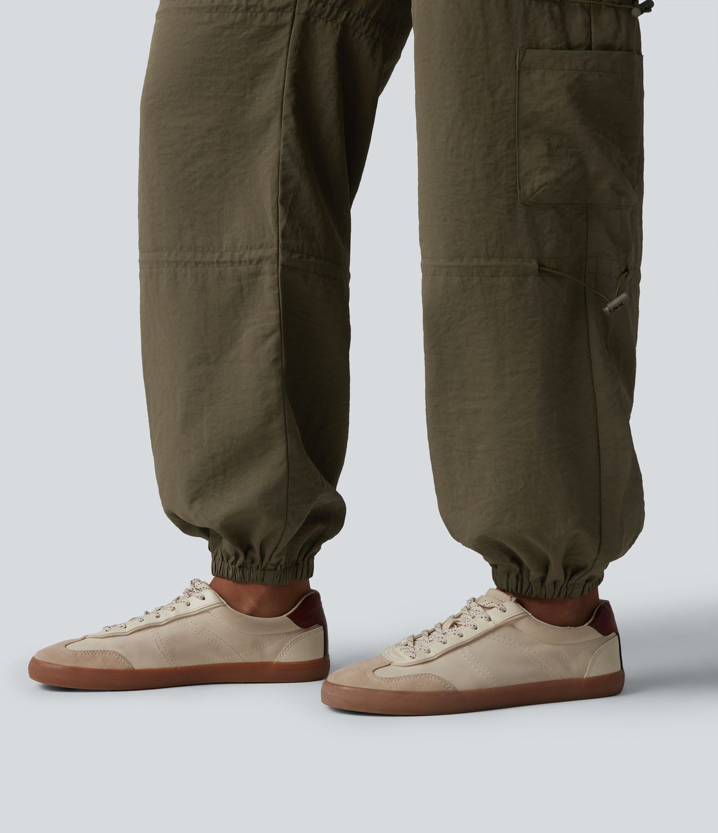 Jogging cargo taille mi-haute avec cordon de serrage réglable et poches