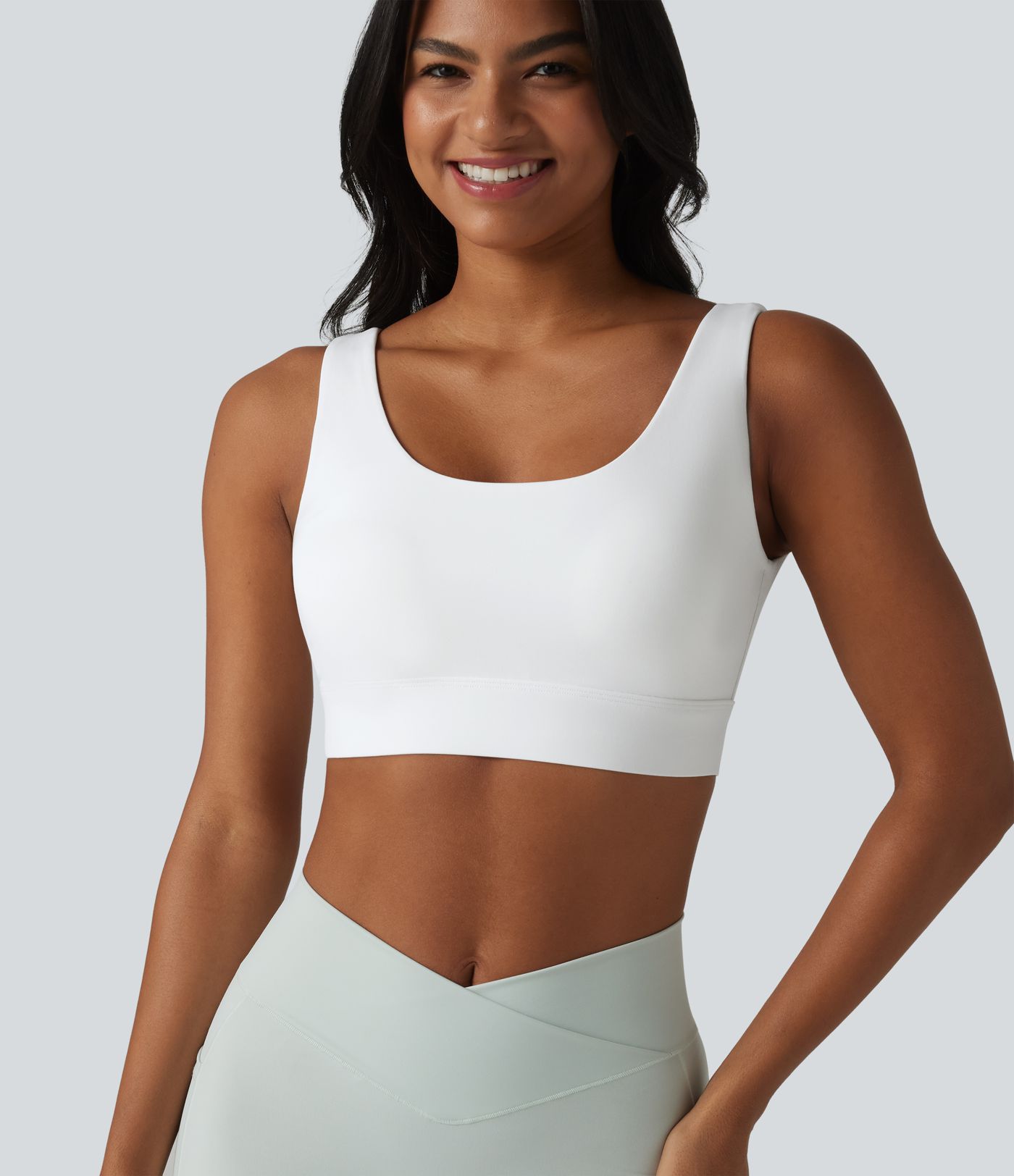 Halara Ultrasculpt™ - Rückenfreier Sport-BH mit mittlerem Support und verstellbarer Schnalle