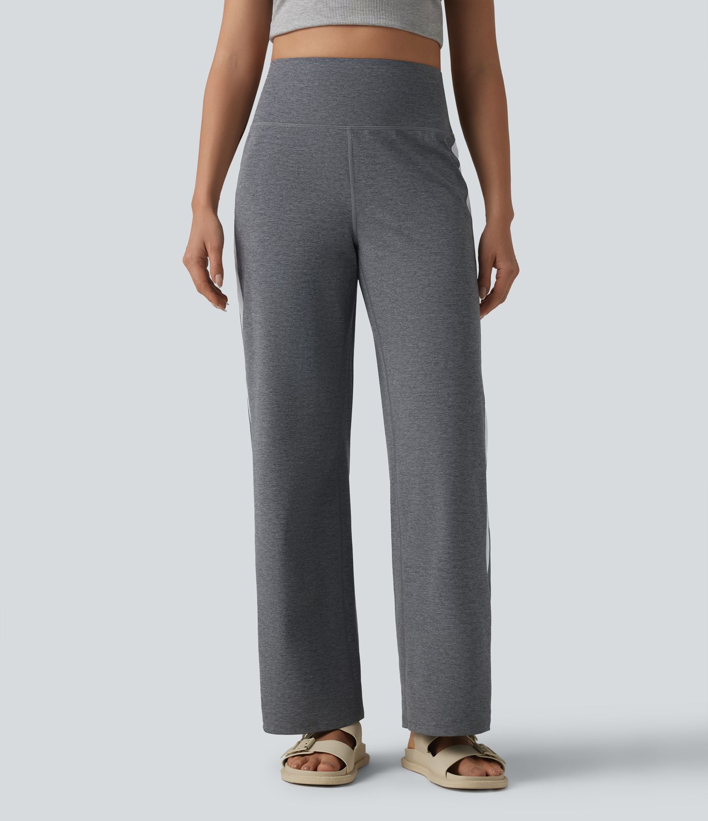 Lässige Hose mit hohem Bund, Gesäßtaschen, Streifen und geradem Bein - schnelltrocknend