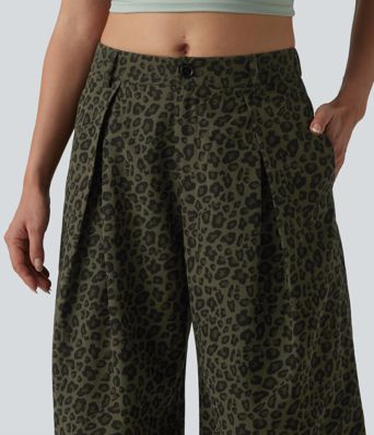 Mid Rise Leopard Print Cropped Casual Baggy Pants with Pockets Mid Rise Leopard Print Cropped Casual Baggy Pants with Pockets