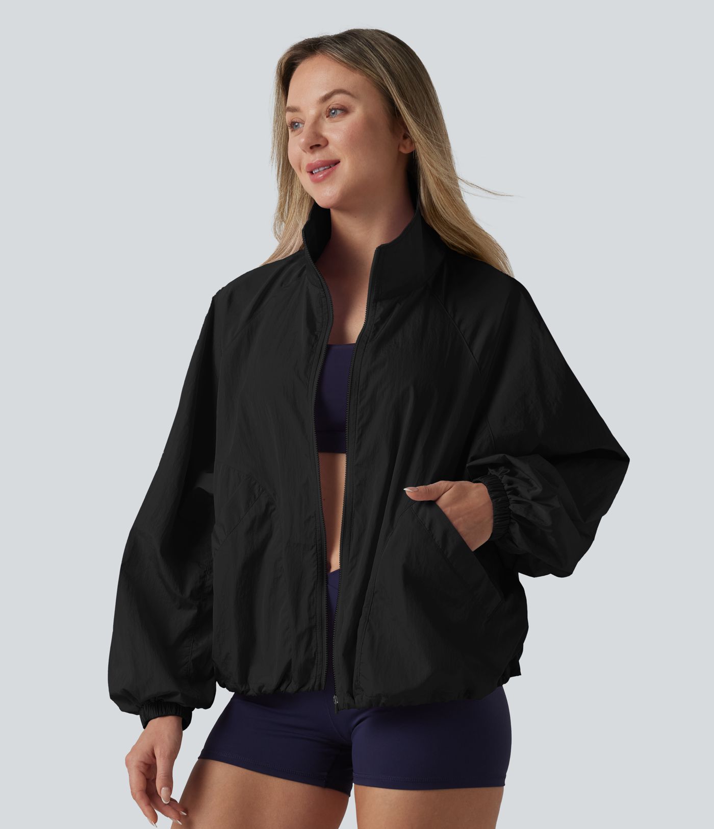 Durable Water Repellent Stand Collar Long Sleeve Zipper Workout Jacket with Pockets