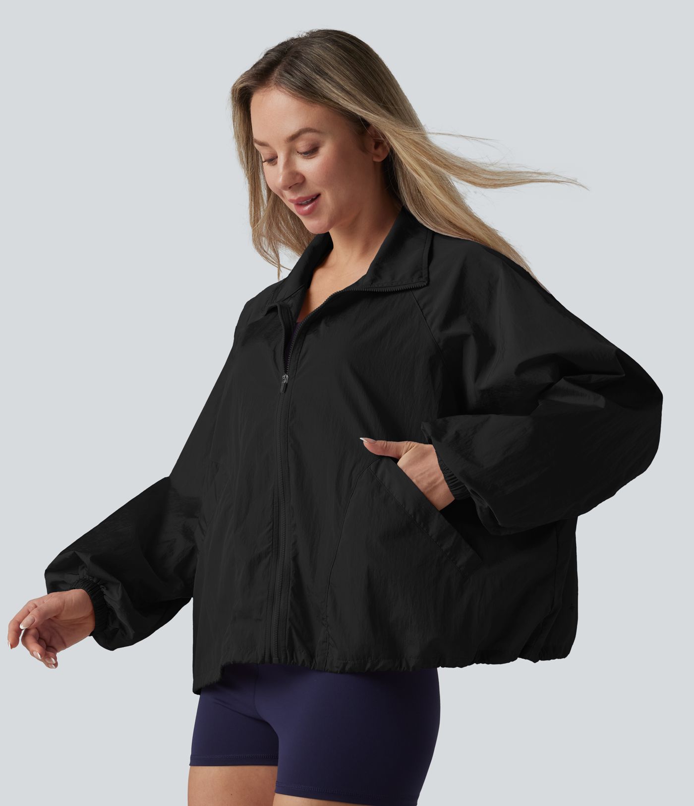 Durable Water Repellent Stand Collar Long Sleeve Zipper Workout Jacket with Pockets