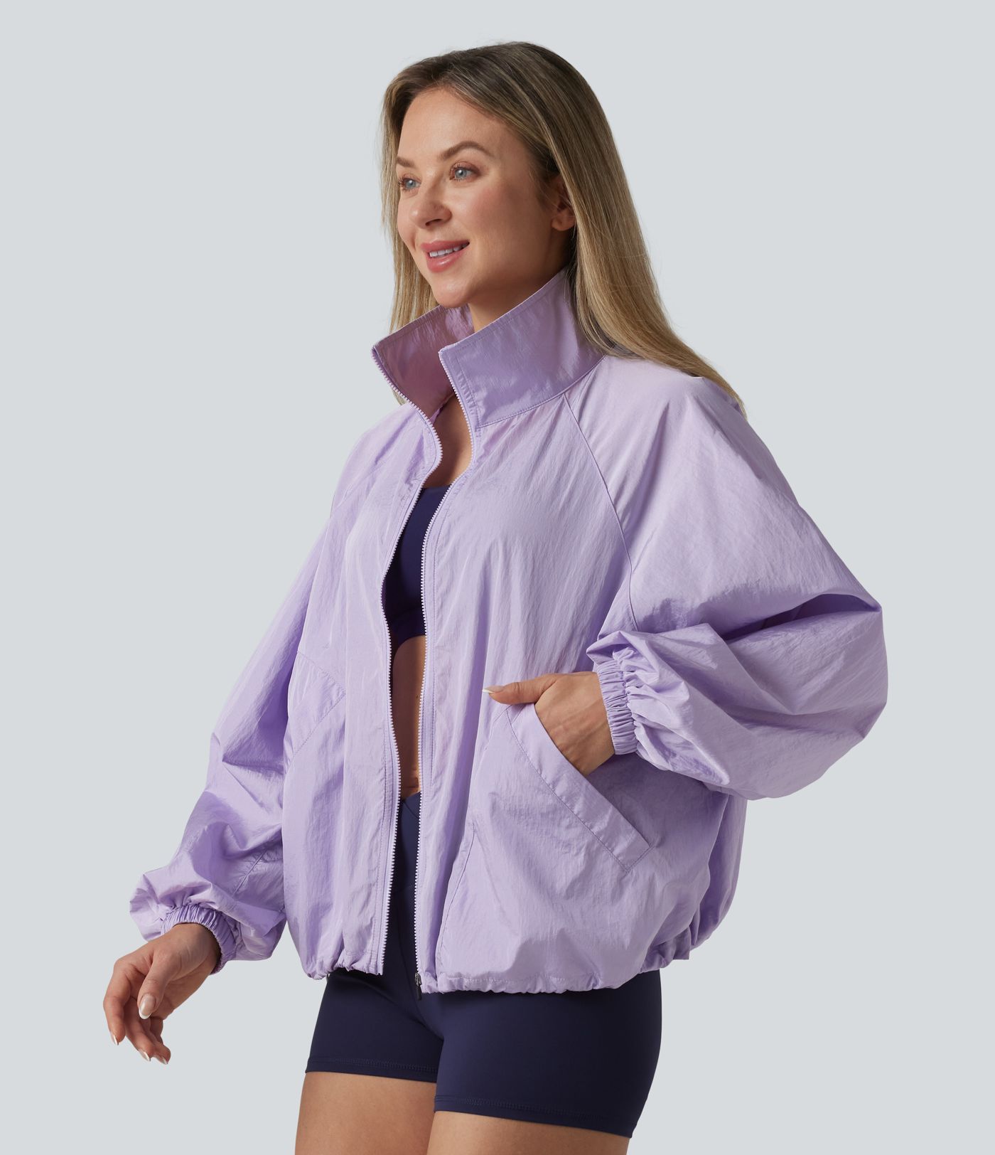 Durable Water Repellent Stand Collar Long Sleeve Zipper Workout Jacket with Pockets