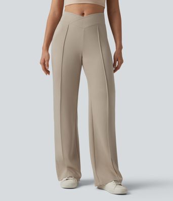 SpacerTek™ - Lässige Flare-Hose mit hohem Crossover-Bund und Gesäßtaschen