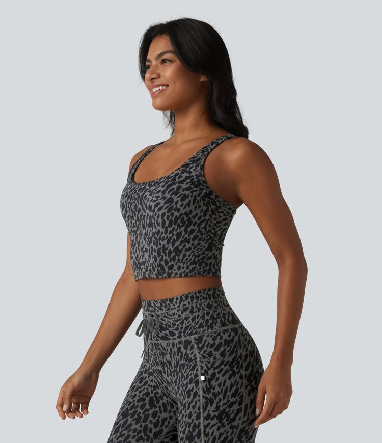 Halara UltraSculpt™ - Verkürztes Yoga-Tanktop mit U-Ausschnitt, integriertem BH, Leopardenmuster und Cut-Out-Design