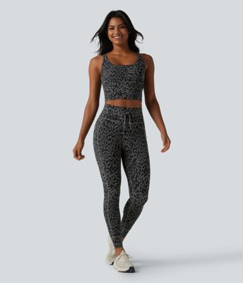 Halara UltraSculpt™ - Verkürztes Yoga-Tanktop mit U-Ausschnitt, integriertem BH, Leopardenmuster und Cut-Out-Design