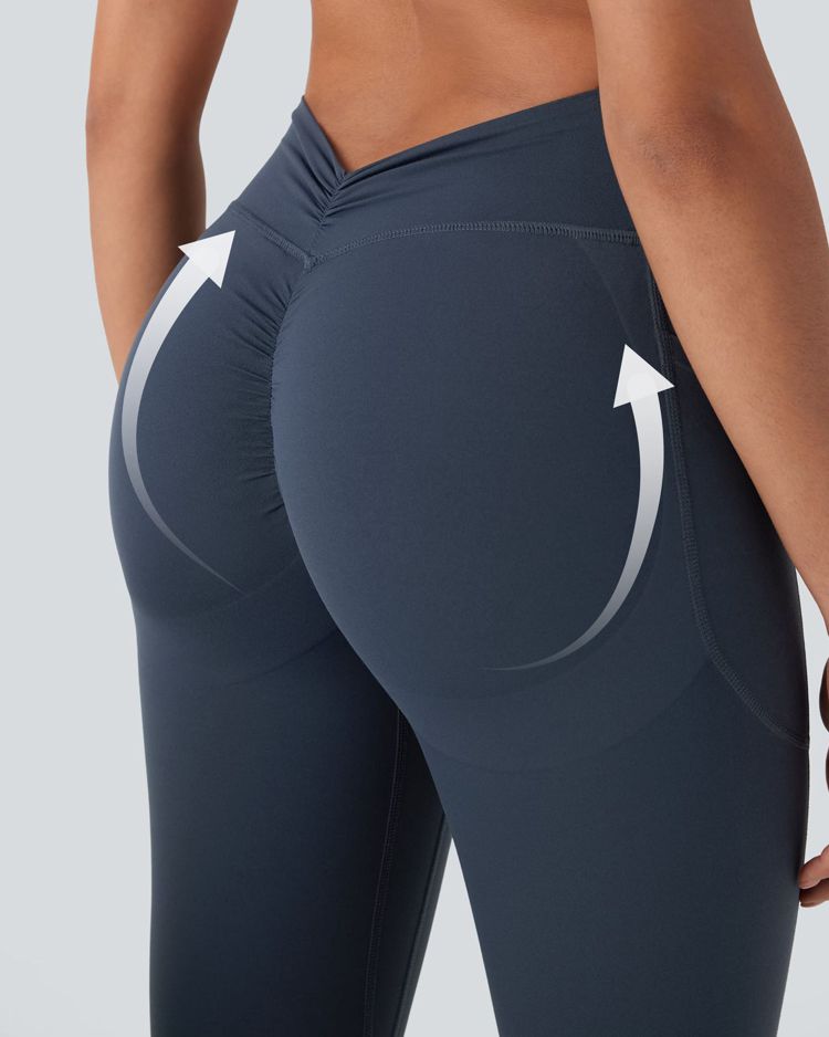 Visually lifts the butt