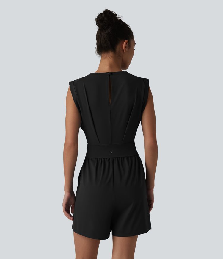 SoftlyZero™ QuickDry mono corto de yoga con escote redondo, sin mangas, apertura en forma de ojo de cerradura y bolsillos — Edición Easy Peezy