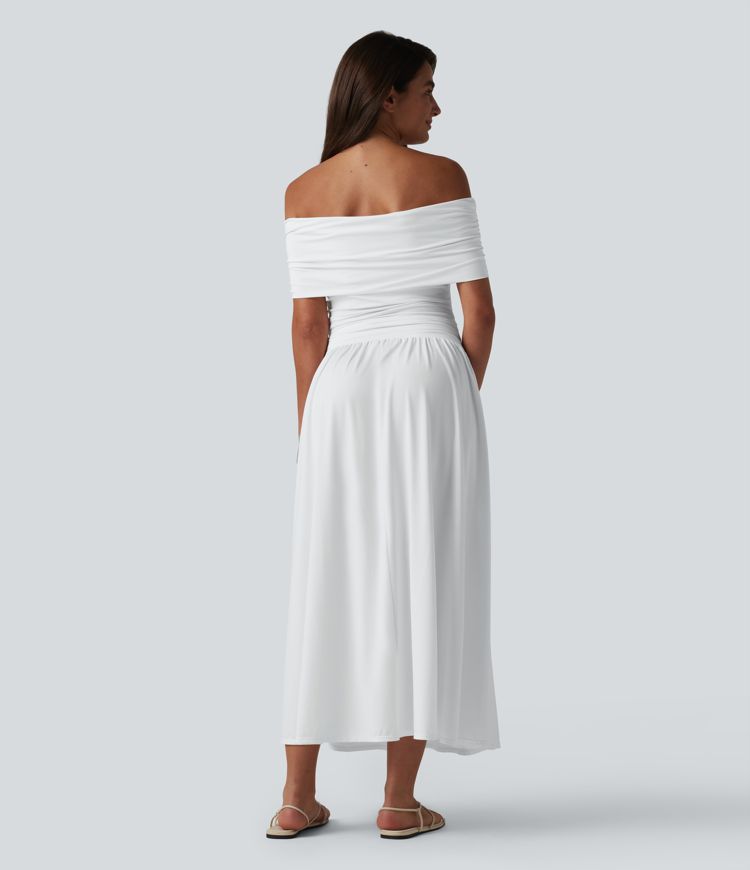 Robe casual maxi fluide gainante froncée à épaules dénudées avec brassière intégrée