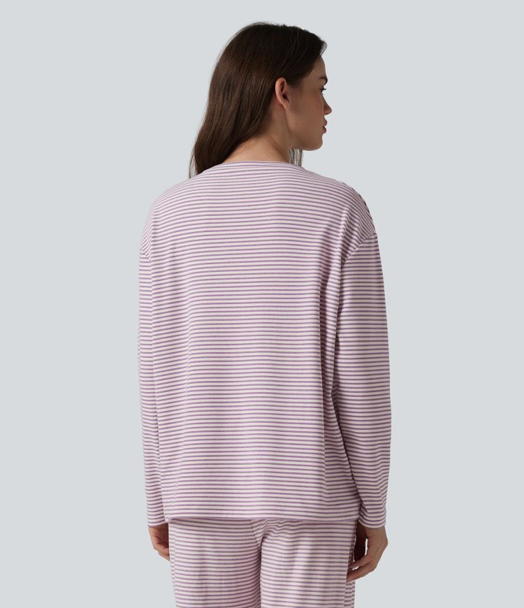 Striped lounge top with round neck and long sleeves