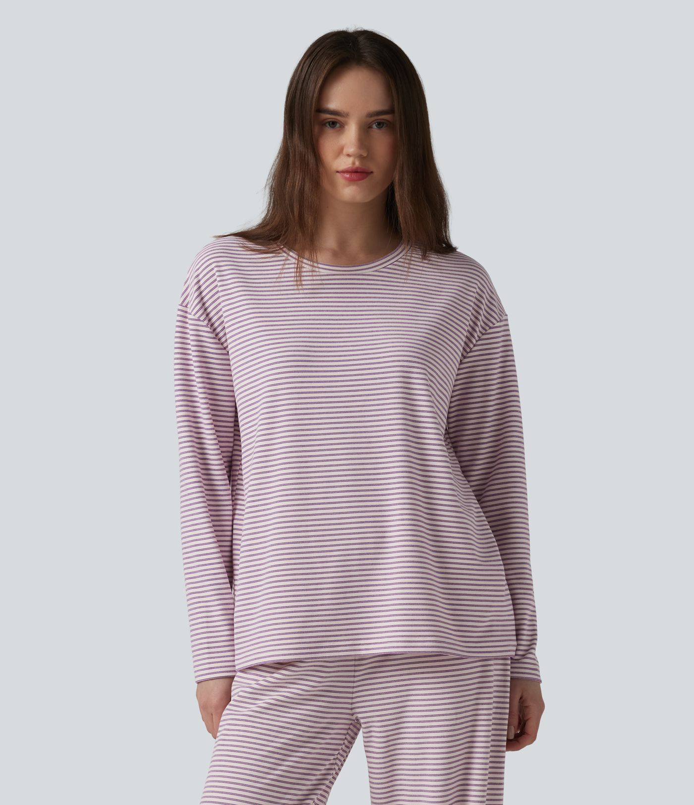 Striped lounge top with round neck and long sleeves