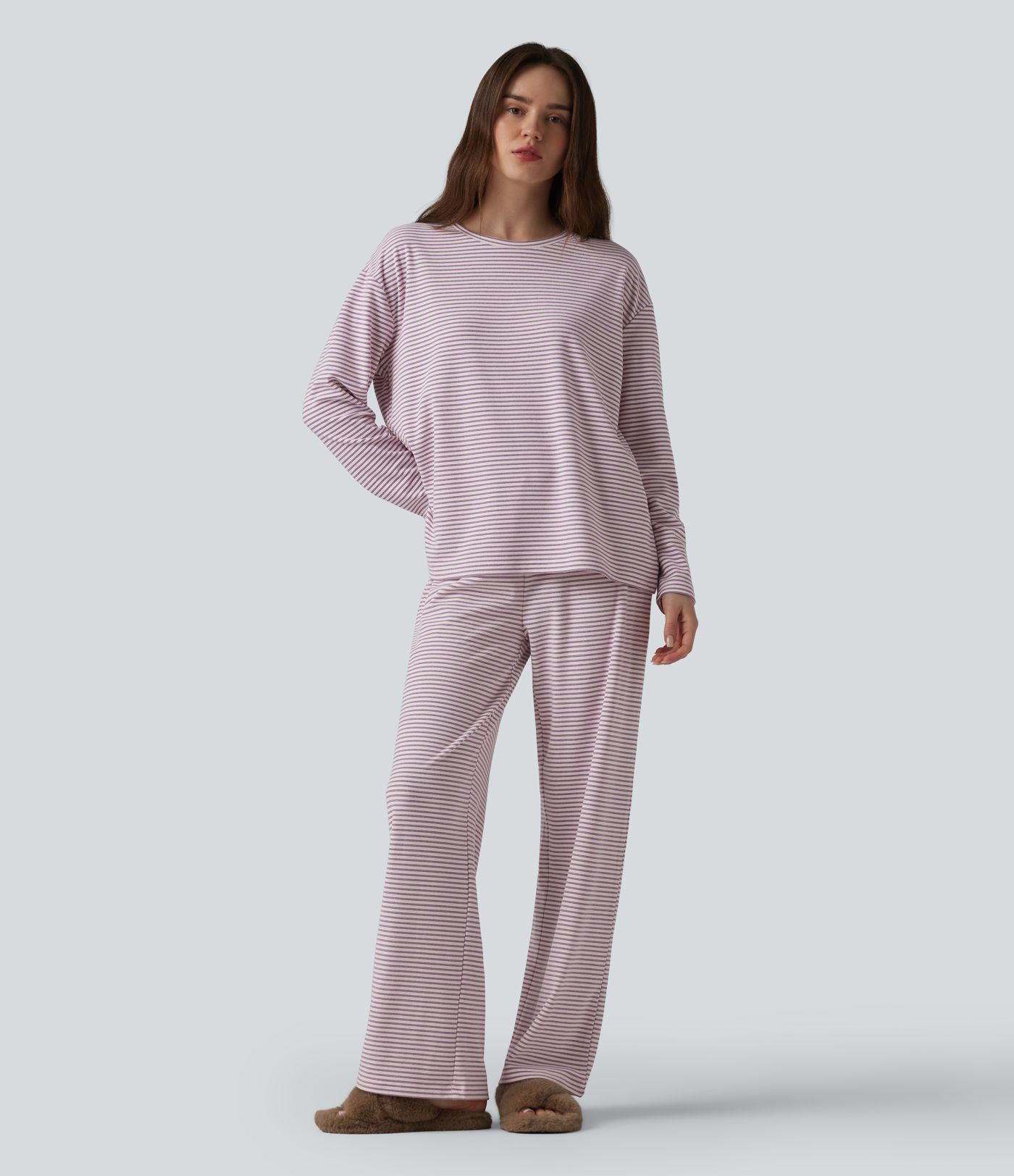 Striped lounge top with round neck and long sleeves