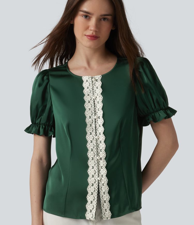 Rund hals, pufærmet, korte ærmer, afslappet bluse i kontrastblonder