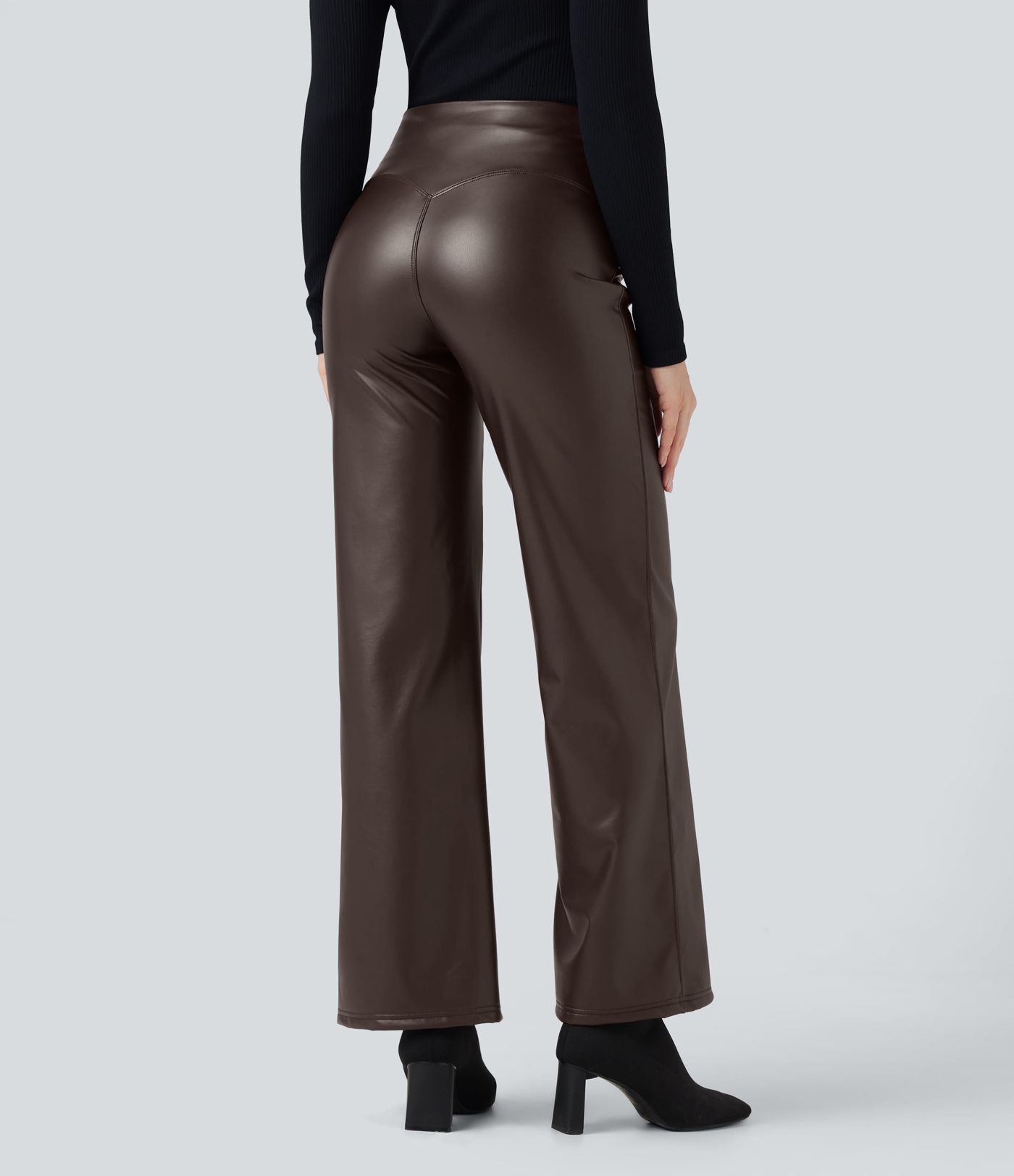 Casual fleece flared trousers made of stretchy faux leather with a high waist, side pockets and tummy control.