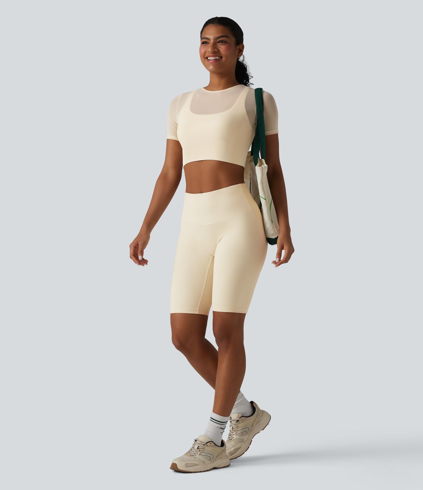 Contrast Mesh Short Sleeve 2-in-1 Cropped Yoga Sports Top Contrast Mesh Short Sleeve 2-in-1 Cropped Yoga Sports Top
