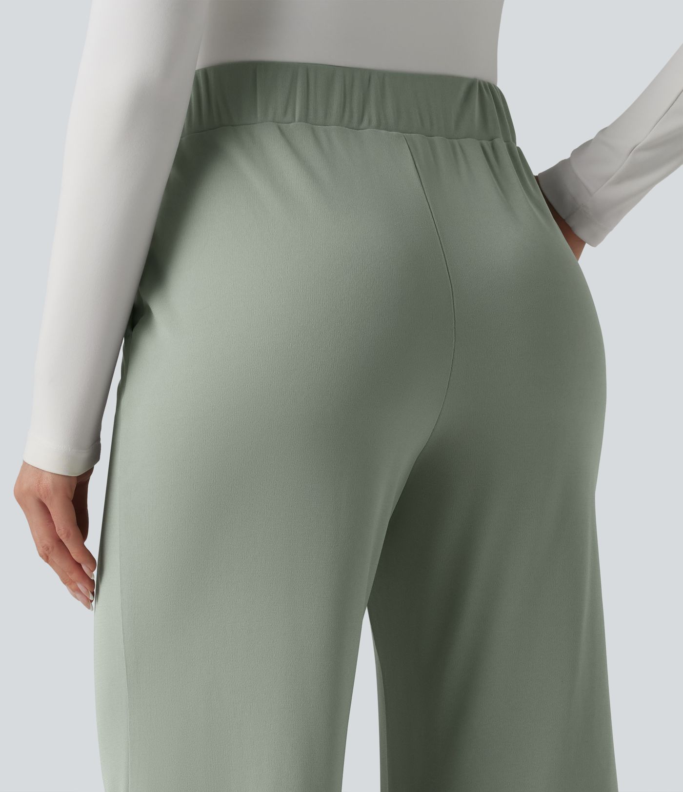 Bürohose mit hohem Bund, Seitentaschen und geradem Bein