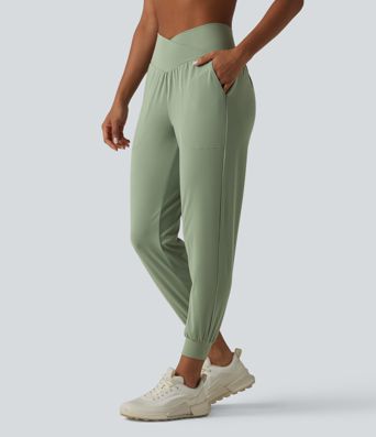 SoftlyZero™ - Schmal zulaufende Yoga-Joggers mit hohem Crossover-Bund und Seitentaschen - UPF50+