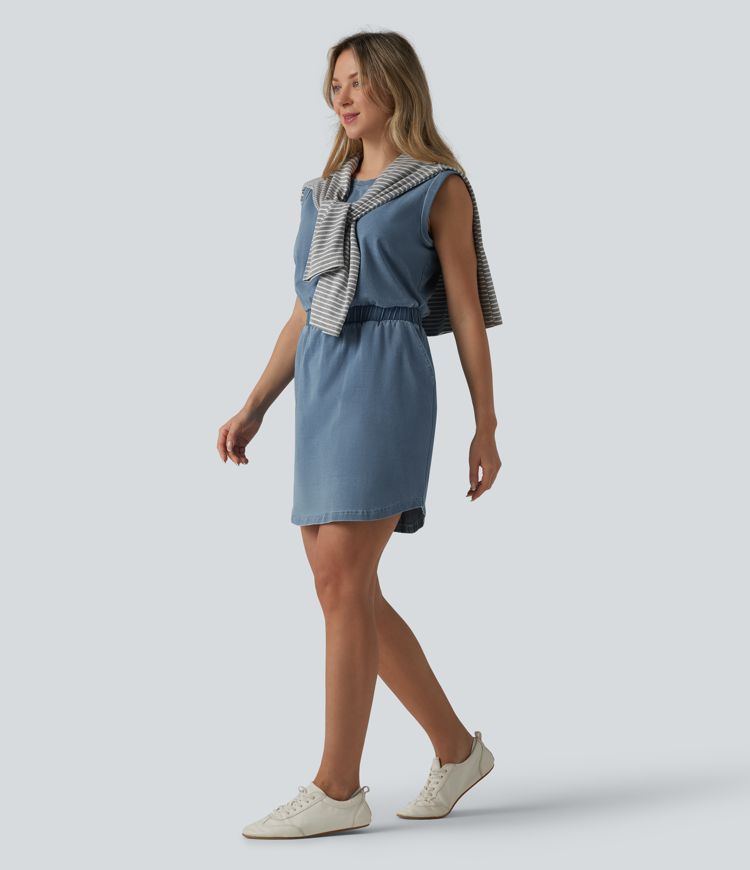 Halara Flex™ Denim Mini-Freizeitkleid mit Rundhalsausschnitt, ärmellos, abgerundetem Saum und Taschen