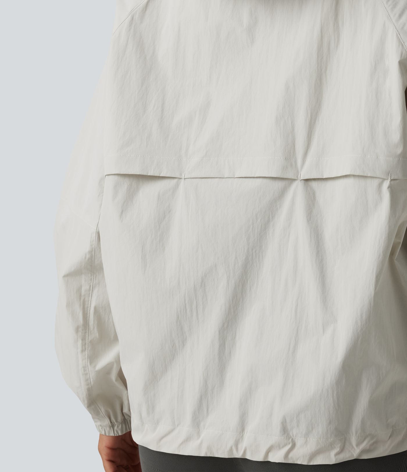 Water Repellent Reflective Hooded Long Sleeve Running Windbreaker Jacket with Pockets