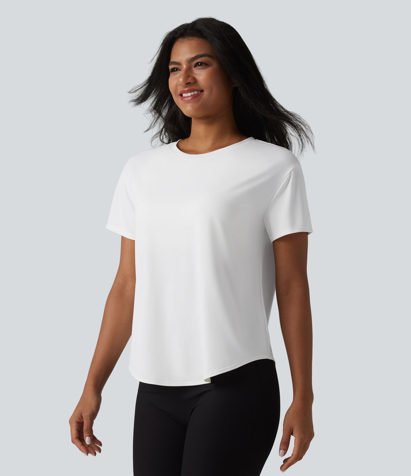 Round Neck Short Sleeve Built-in Bra Curved Hem Casual T-Shirt