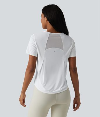 Lauf- und Sporttop mit Rundhalsausschnitt, kurzen Ärmeln und kontrastierendem Mesh-Einsatz am abgerundeten Saum