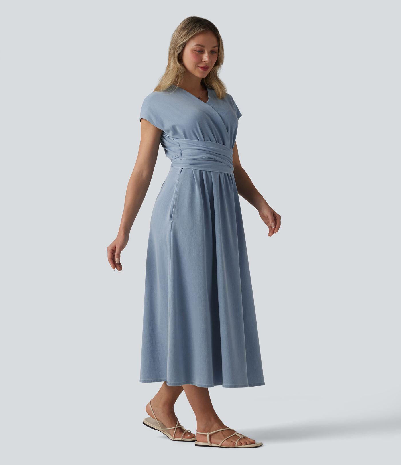 Halara Flex™ vestido midi casual de denim con escote en V, mangas cortas, lazo trasero y bolsillos Halara Flex™ vestido midi casual de denim con escote en V, mangas cortas, lazo trasero y bolsillos