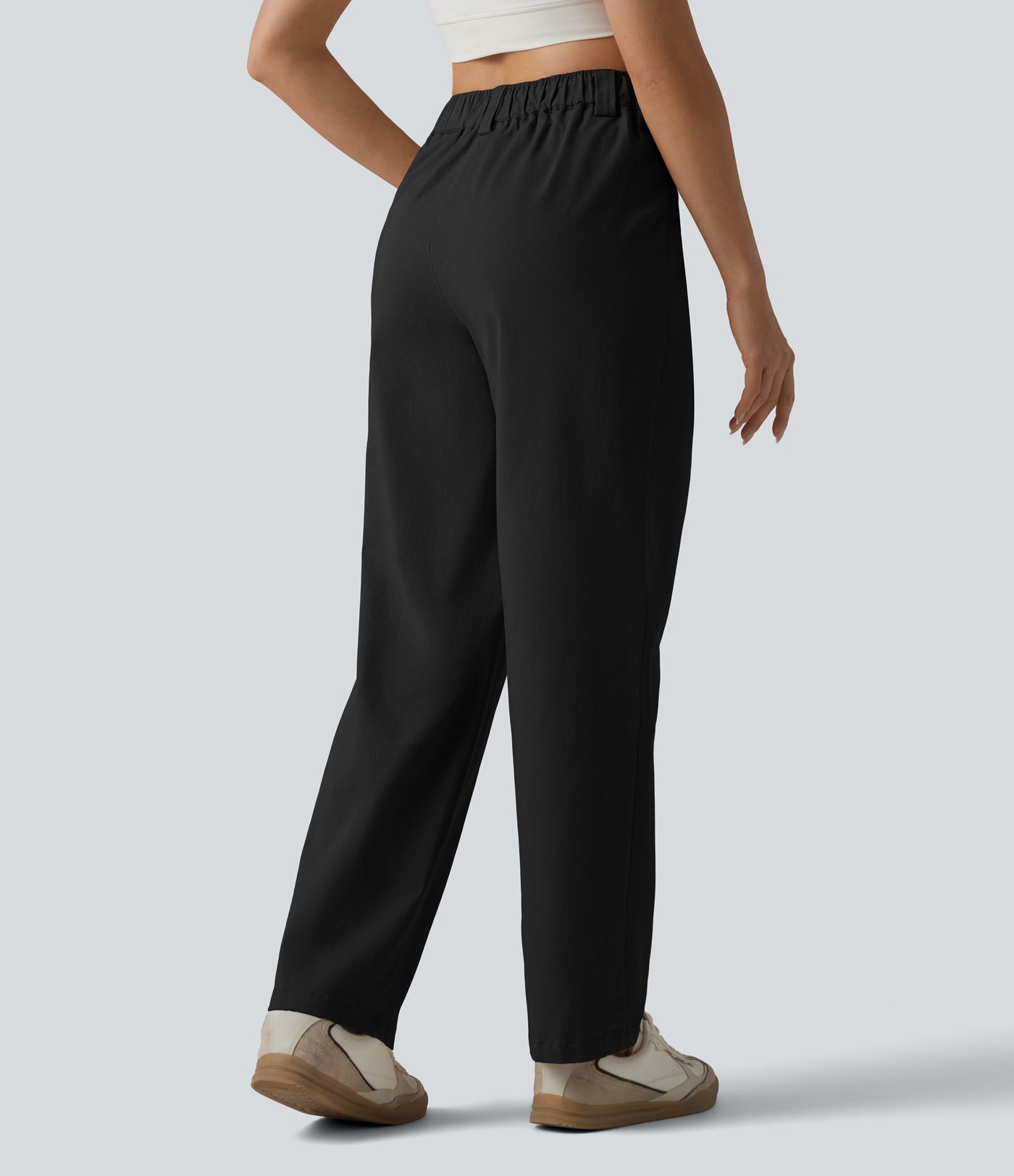 Lässige, plissierte Chino-Hose aus Baumwolle mit hohem Bund, Seitentaschen und geradem Bund Lässige, plissierte Chino-Hose aus Baumwolle mit hohem Bund, Seitentaschen und geradem Bund