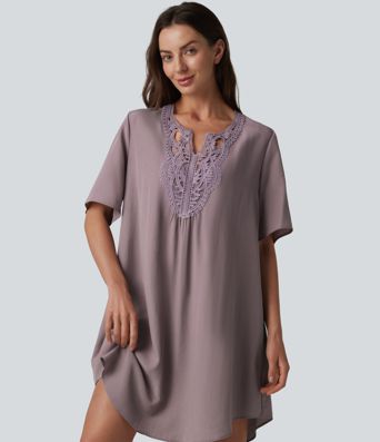 Robe tunique courte décontractée en lyocell à col en V et manches courtes, ornée de dentelle contrastée