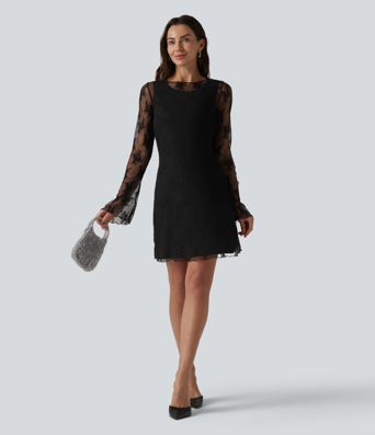 Robe de soirée deux pièces en dentelle à col rond et manches à volants