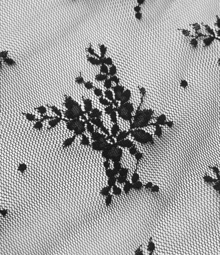 Robe de soirée deux pièces en dentelle à col rond et manches à volants