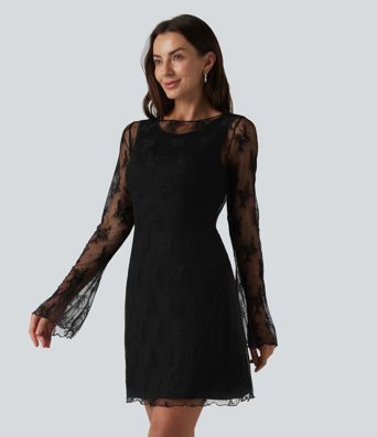 Robe de soirée deux pièces en dentelle à col rond et manches à volants