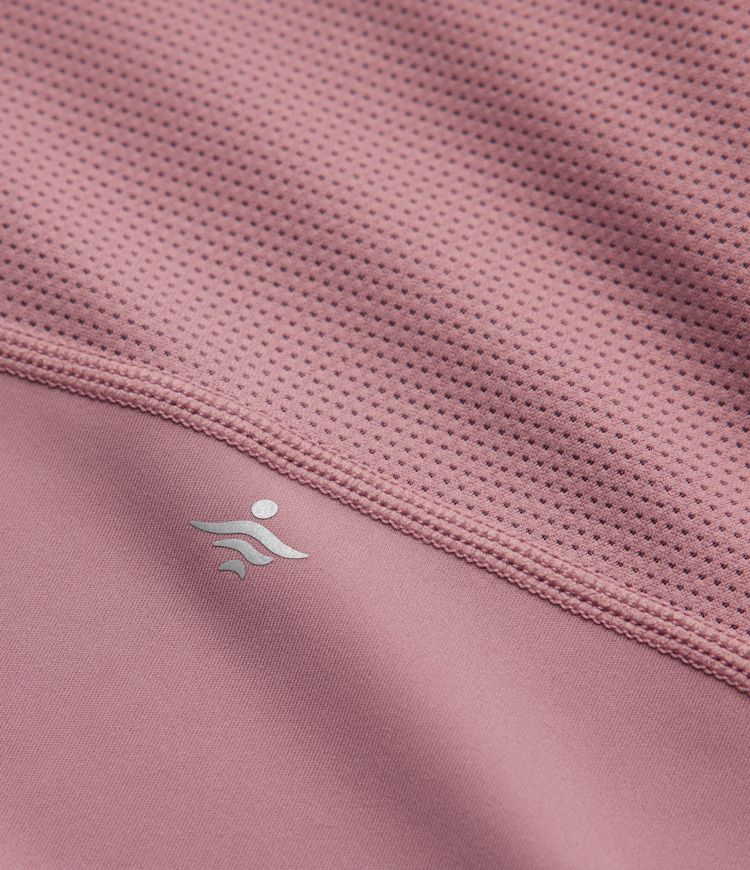 Round Neck Long Sleeve Curved Hem Eyelet Cool Touch Quick Dry Running Sports Top-UPF50+