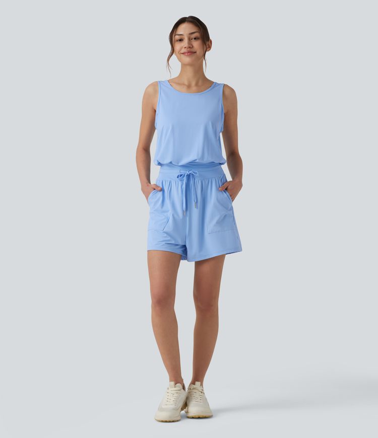 Yoga-Jumpsuit mit Rundhalsausschnitt, Seitentaschen, Kordelzug und Cut-Out-Design - UPF50+