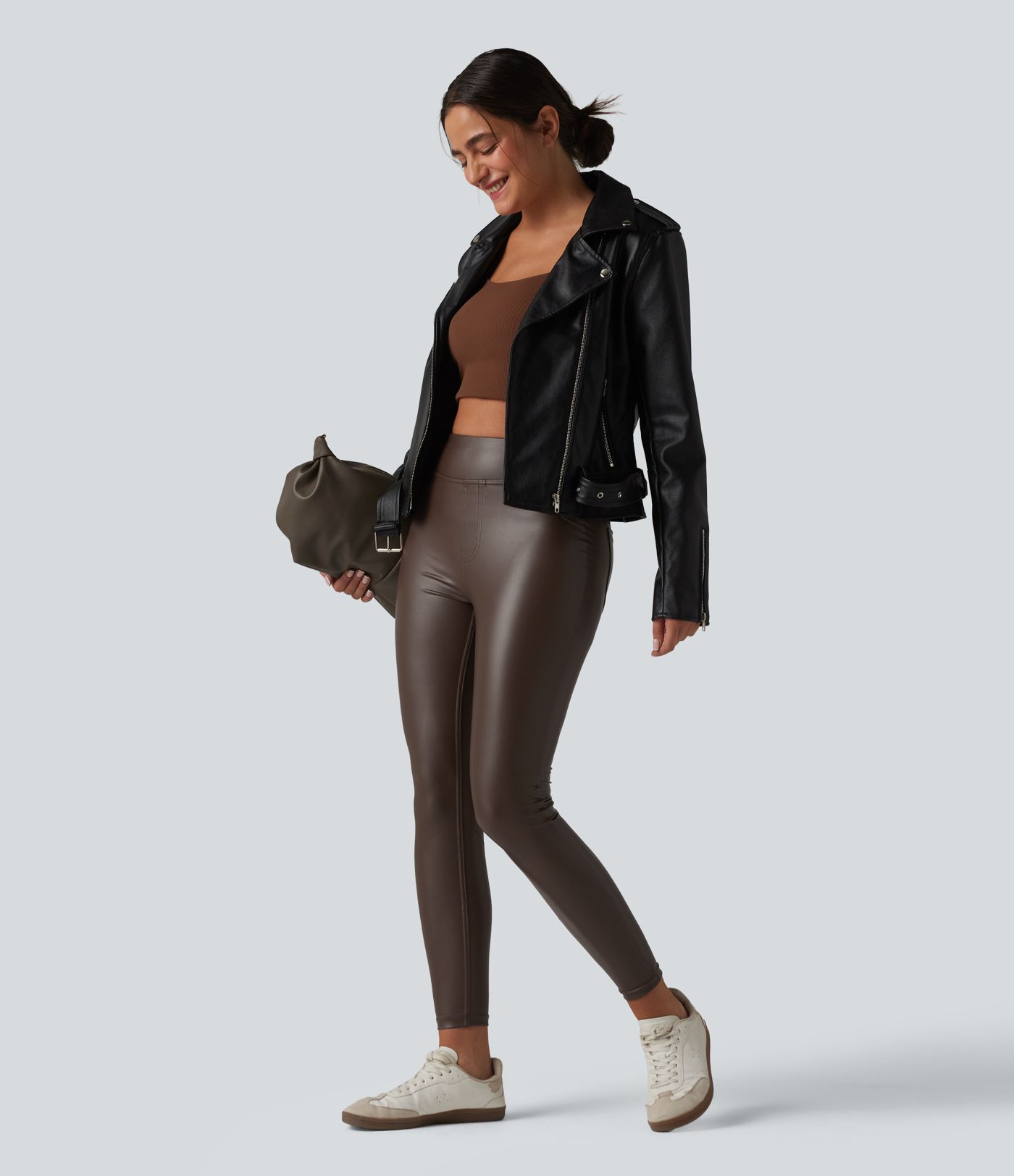 Pantalon skinny casual taille haute en simili cuir extensible avec poches Pantalon skinny casual taille haute en simili cuir extensible avec poches