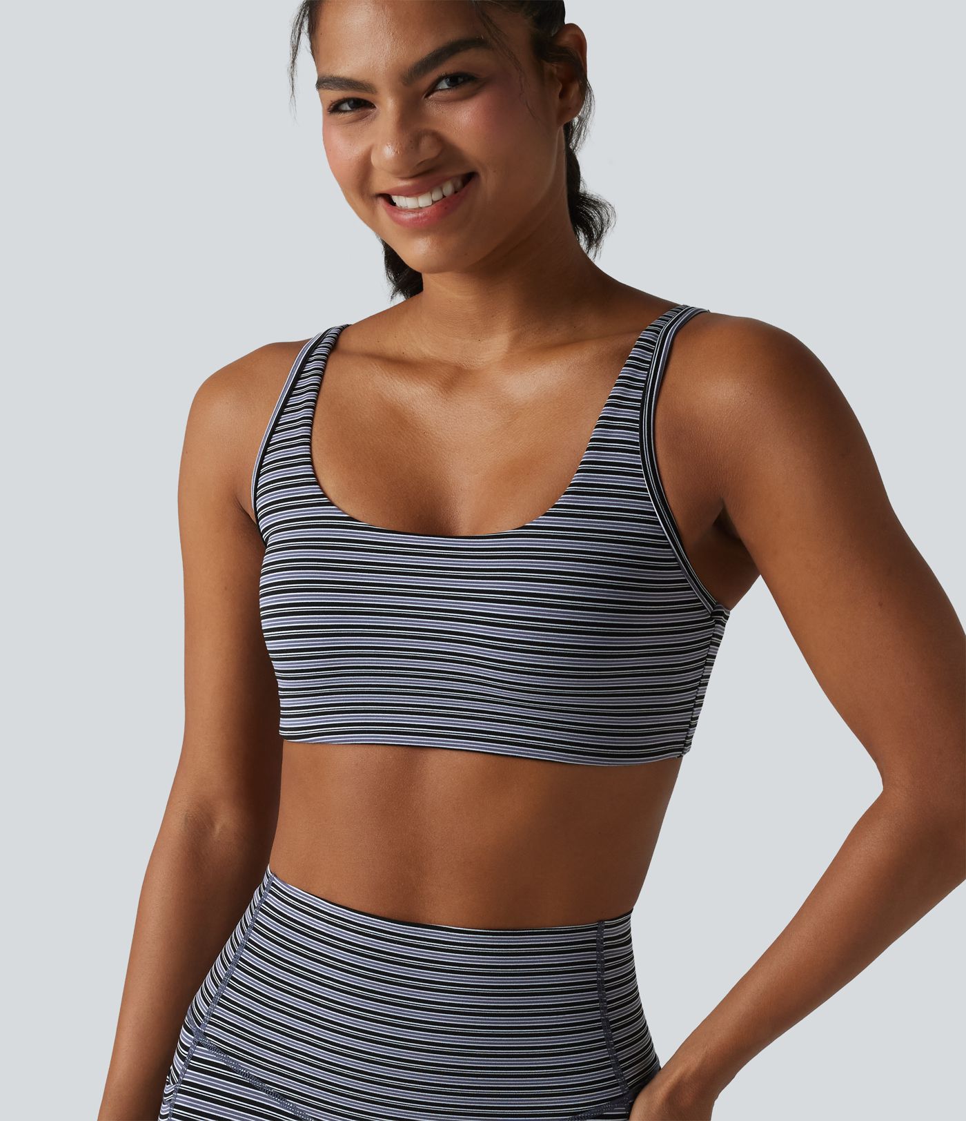 Halara UltraSculpt™ Jacquard Stripe Low Support U-Neck Cut-out Built-in Bra Yoga Sports Bra