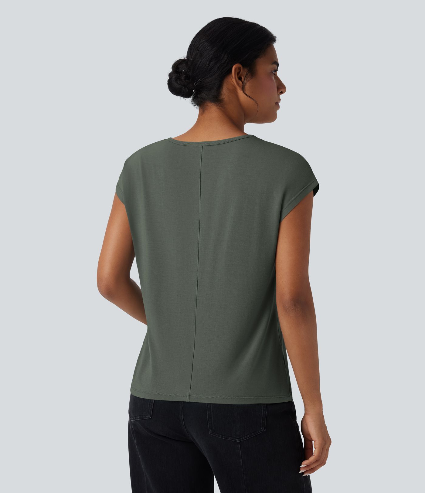 Camiseta casual de cuello en V con manga corta