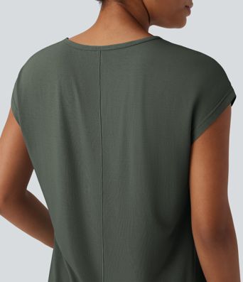 Camiseta casual de cuello en V con manga corta