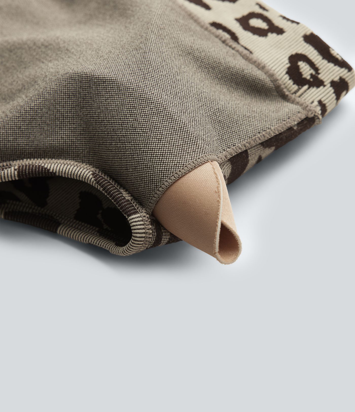 OneForm Brassière de sport de yoga sans couture imprimé léopard bretelles ajustables froncée avec soutien-gorge intégré