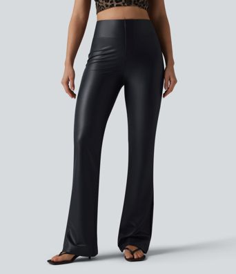 Hochgeschnittene, dehnbare Freizeithose aus PU mit hohem Bund und Taschen