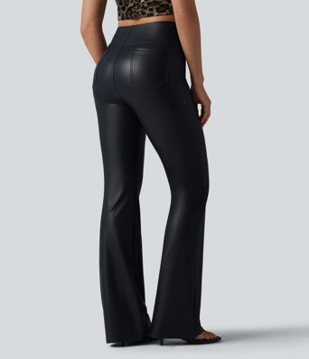 Hochgeschnittene, dehnbare Freizeithose aus PU mit hohem Bund und Taschen