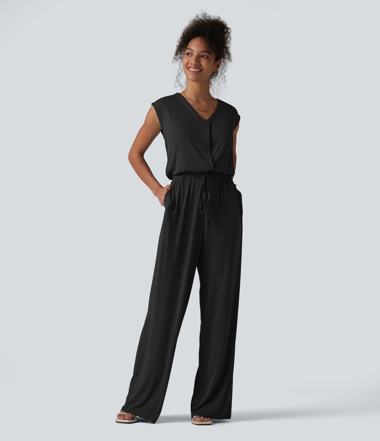 V-hals ermeløs, avslappet jumpsuit med snøring og lommer — Easy Peezy