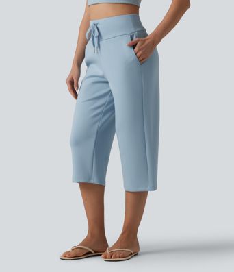Lässige Capri-Hose mit hohem Bund, Seitentaschen, Kordelzug und geradem Bein