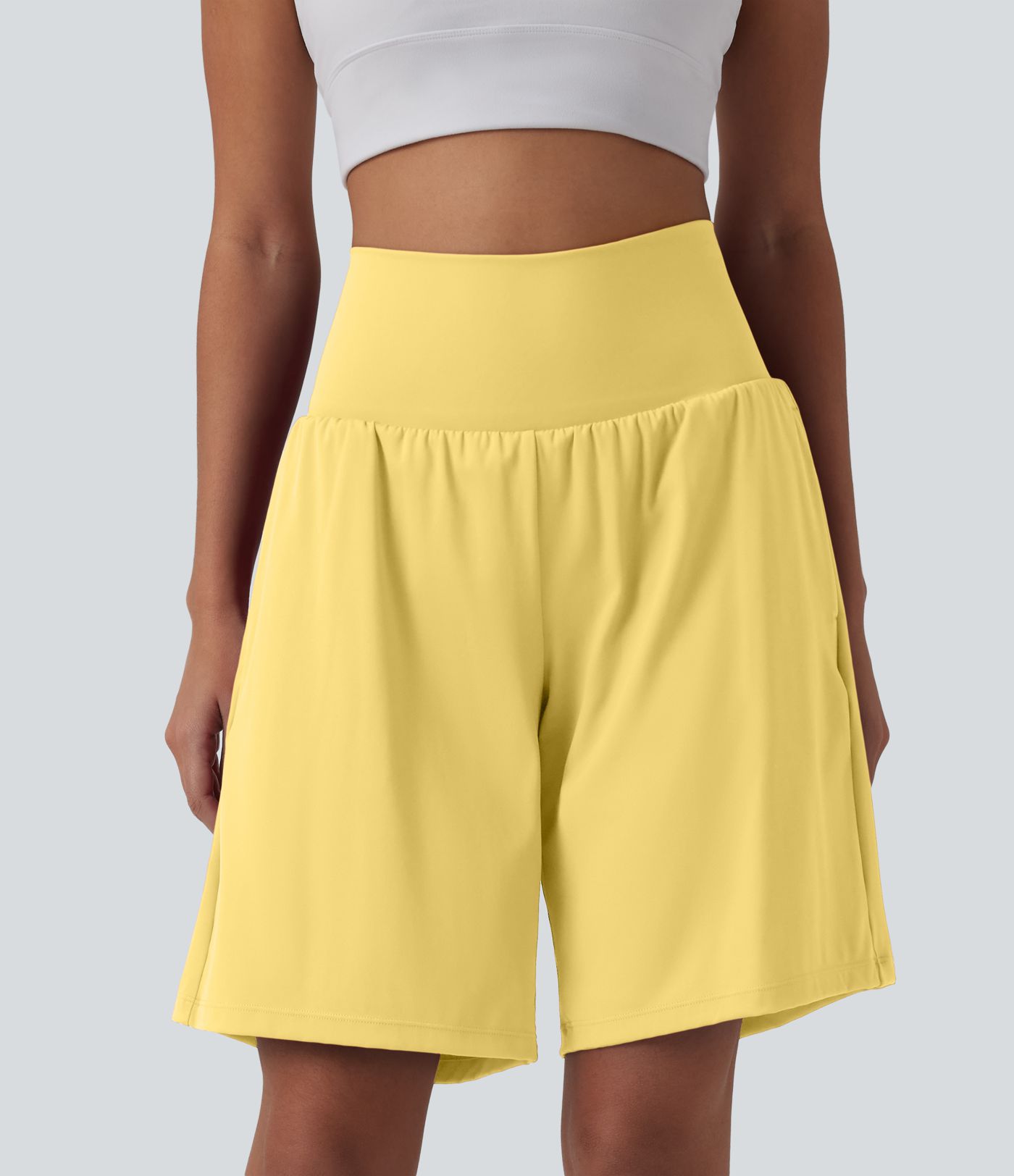 Short de yoga 2-en-1 SoftlyZero™ Airy taille super haute toucher frais 22,8 cm avec poches